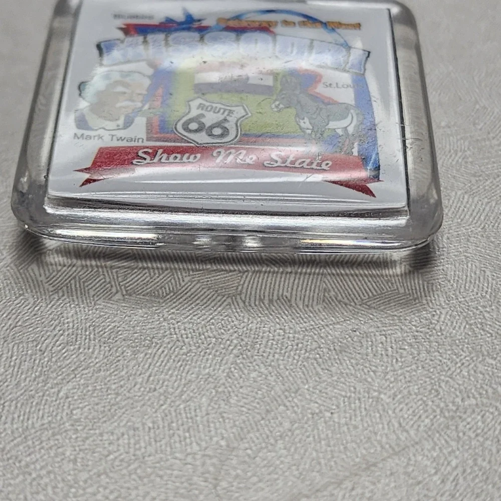 Vintage Route 66 Missouri Show Me State Square Lucite Keychain Ring Collectible
